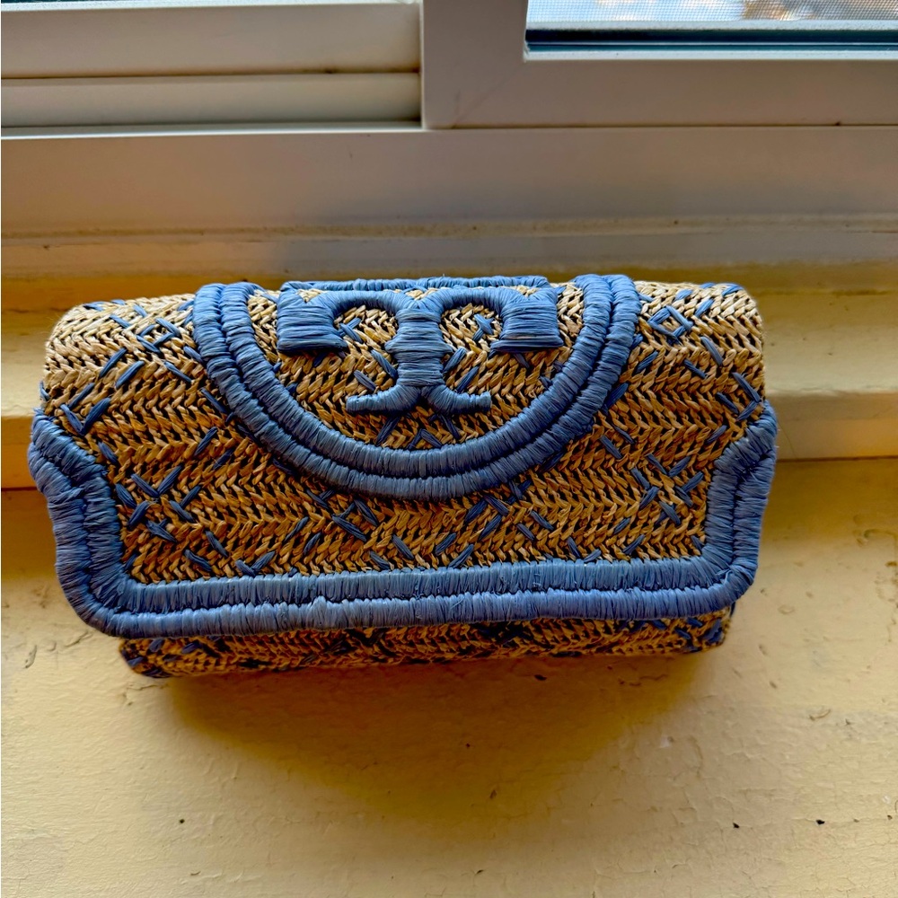 Tory Burch Fleming Soft Straw Clutch